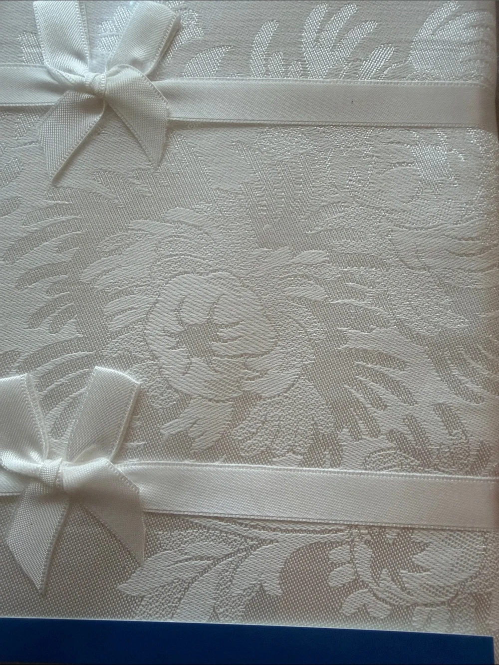 White Tablecloth Contessa Royal Damask Oblong Bridal *See Photos for size*